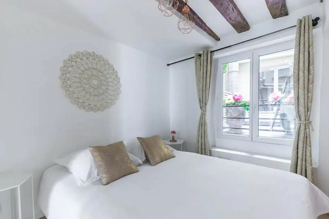 Home Suite Home Grands Boulevards 11 Paris Fransa