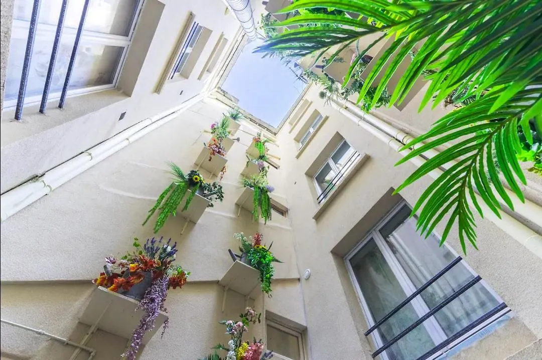 Home Suite Home Grands Boulevards 11 Paris Fransa
